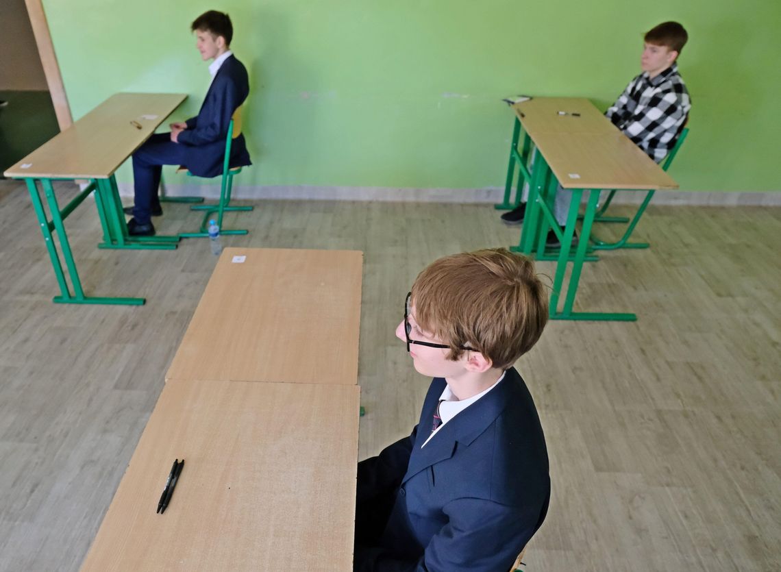 Egzamin ósmoklasisty 2024. Sprawdź rozwiązania z j. angielskiego Egzamin ósmoklasisty 2024. Sprawdź rozwiązania z j. angielskiego