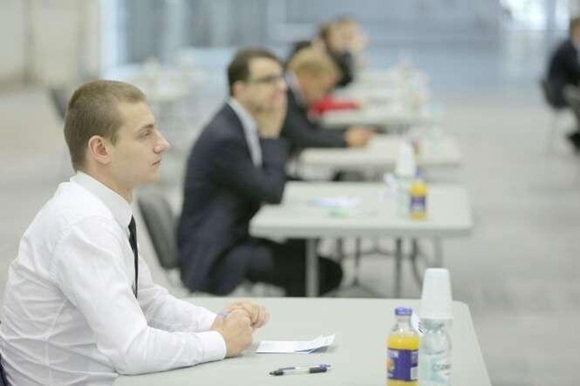 Egzamin wstępny na aplikację radcowską w Lublinie (zdjęcia) Egzamin wstępny na aplikację radcowską w Lublinie (zdjęcia)