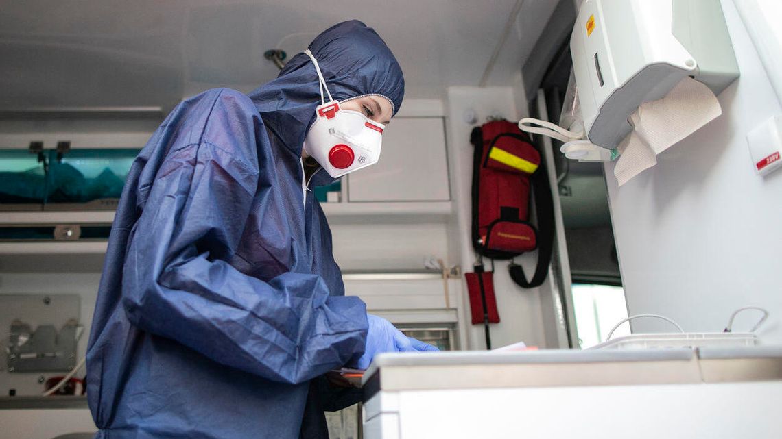 Ekspert: Dzienna liczba zachorowań od 4 dni powoli się stabilizuje. Nie oznacza to sukcesu Ekspert: Dzienna liczba zachorowań od 4 dni powoli się stabilizuje. Nie oznacza to sukcesu