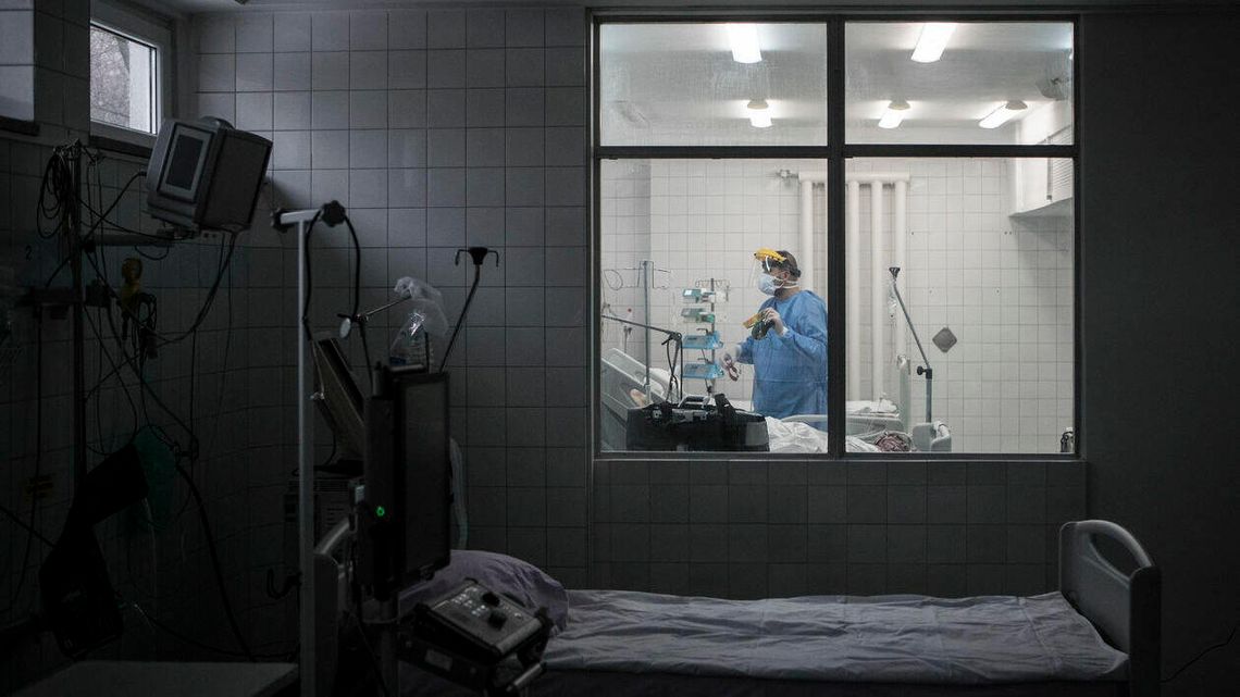 Ekspert: Nie kontrolujemy już nowych zakażeń koronawirusem Ekspert: Nie kontrolujemy już nowych zakażeń koronawirusem