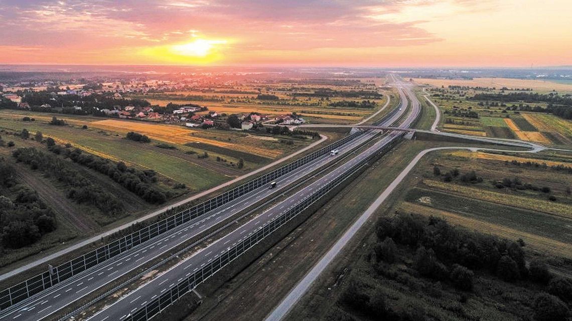 Ekspresówka z Lublina do Rzeszowa coraz bliżej. Podpisali umowy na kolejny odcinek S19