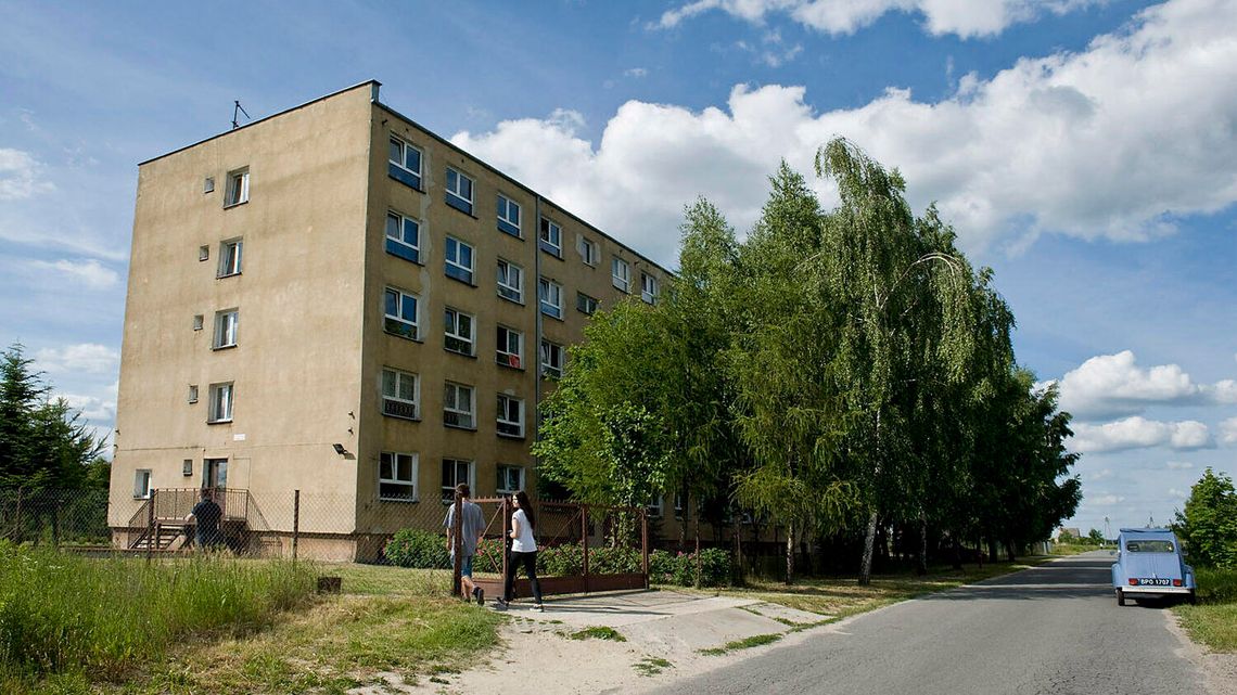 Estetyka elewacji odstrasza, ale młodzież w tej bursie chce mieszkać 