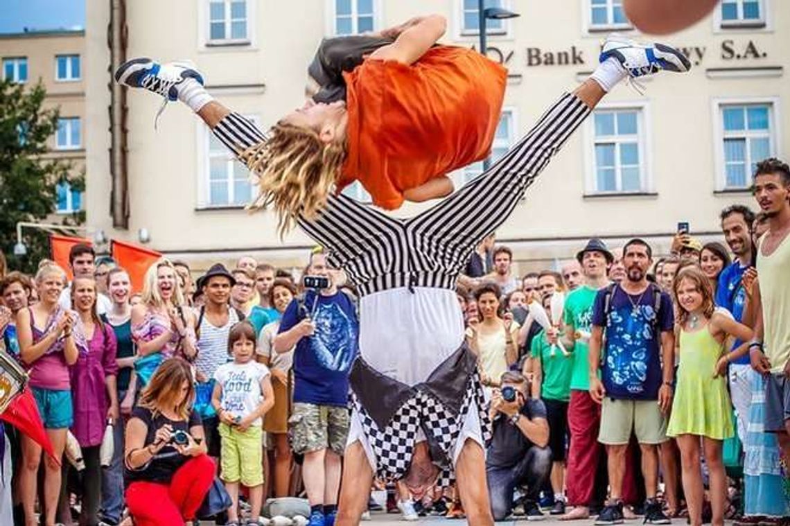 Europejska Konwencja Żonglerska: Cyrk w parku, cyrk na ulicach