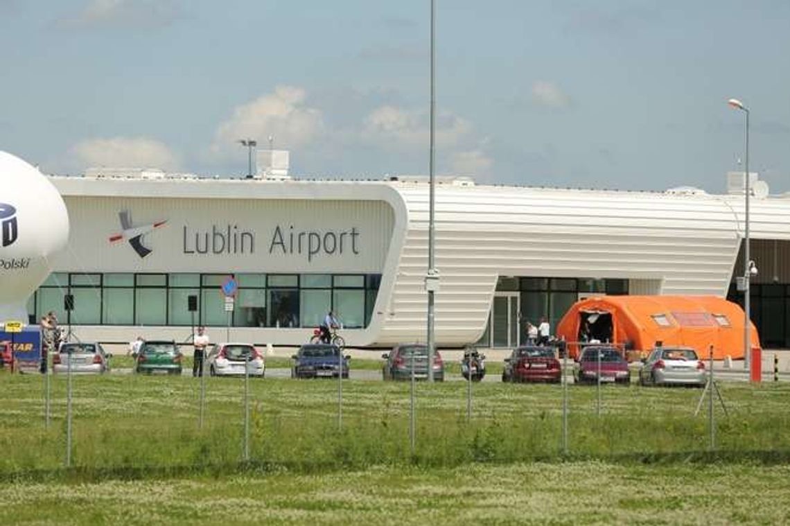 Ewakuacja na lotnisku Lublin. Alarm przez porzucony bagaż
