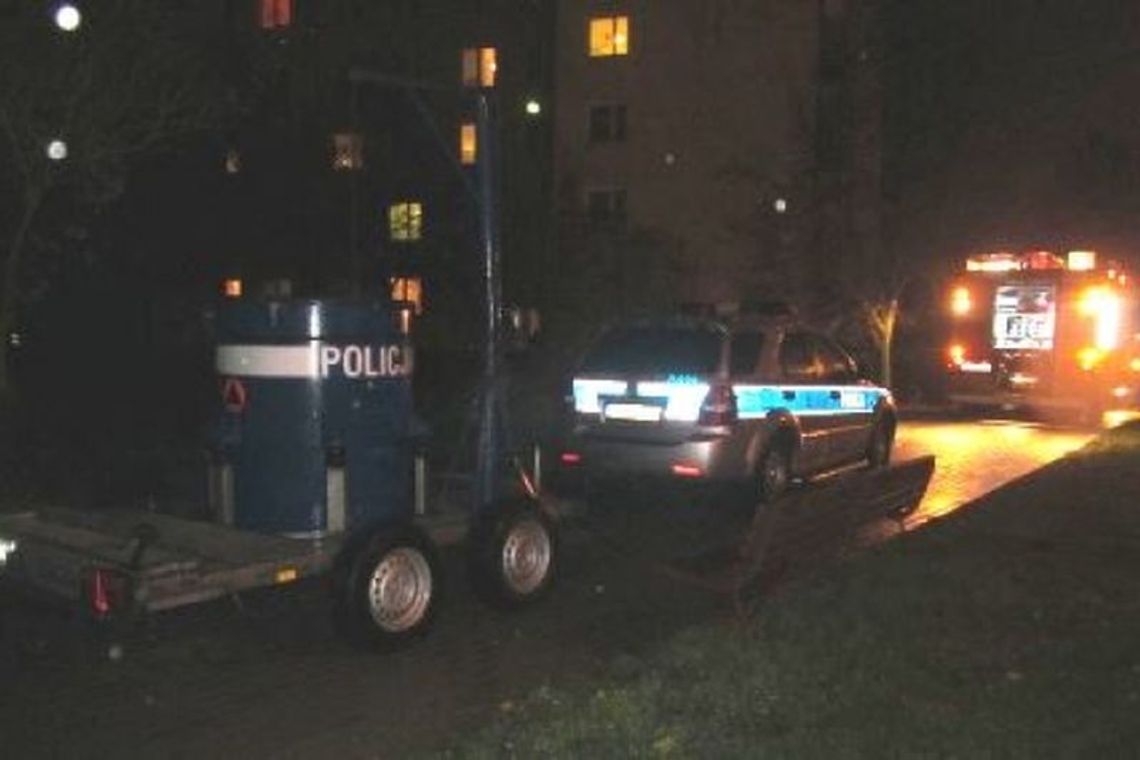 Ewakuacja w Łukowie: W mieszkaniu znaleźli pocisk