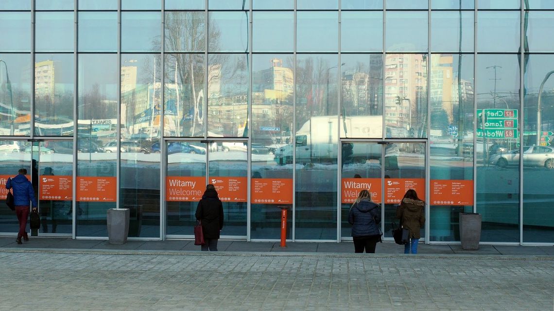Ewakuacja w Tarasach Zamkowych w Lublinie. Trwają ćwiczenia służb