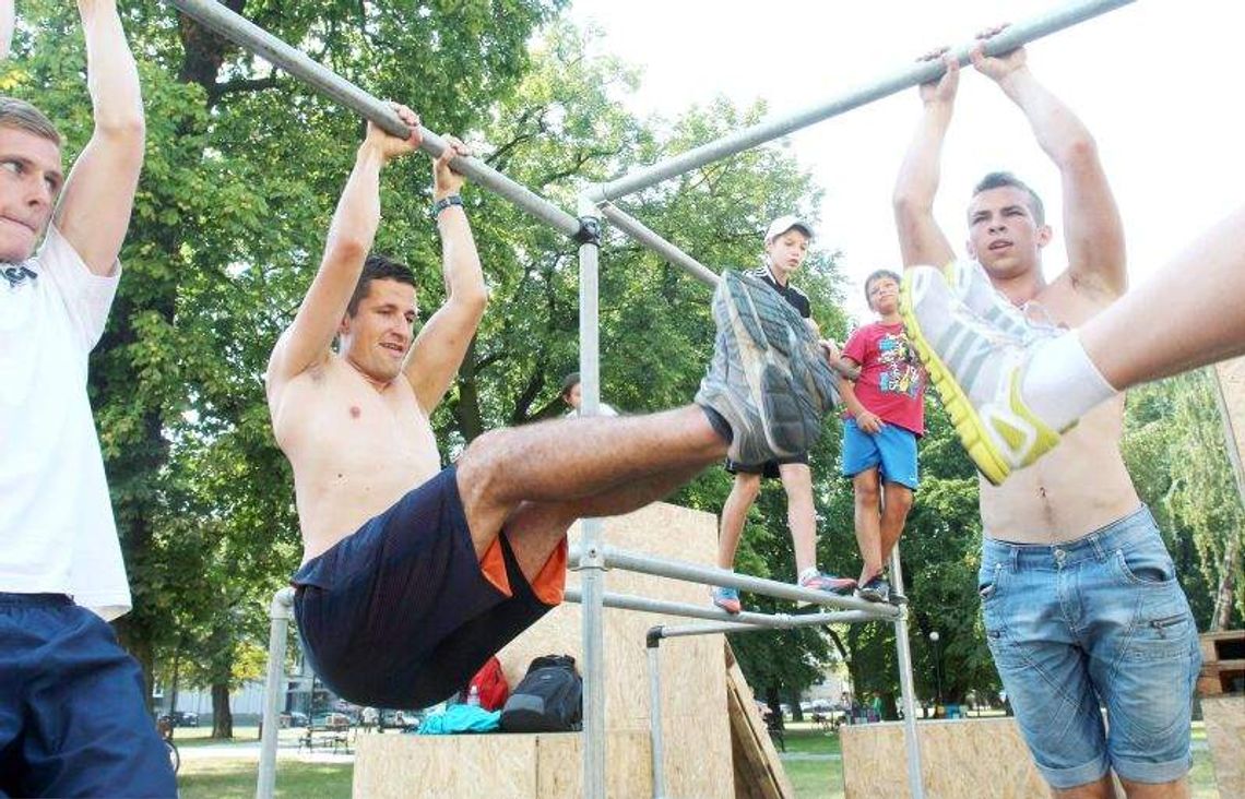 Fabryka kaloryferów na Centralnym Placu Zabaw