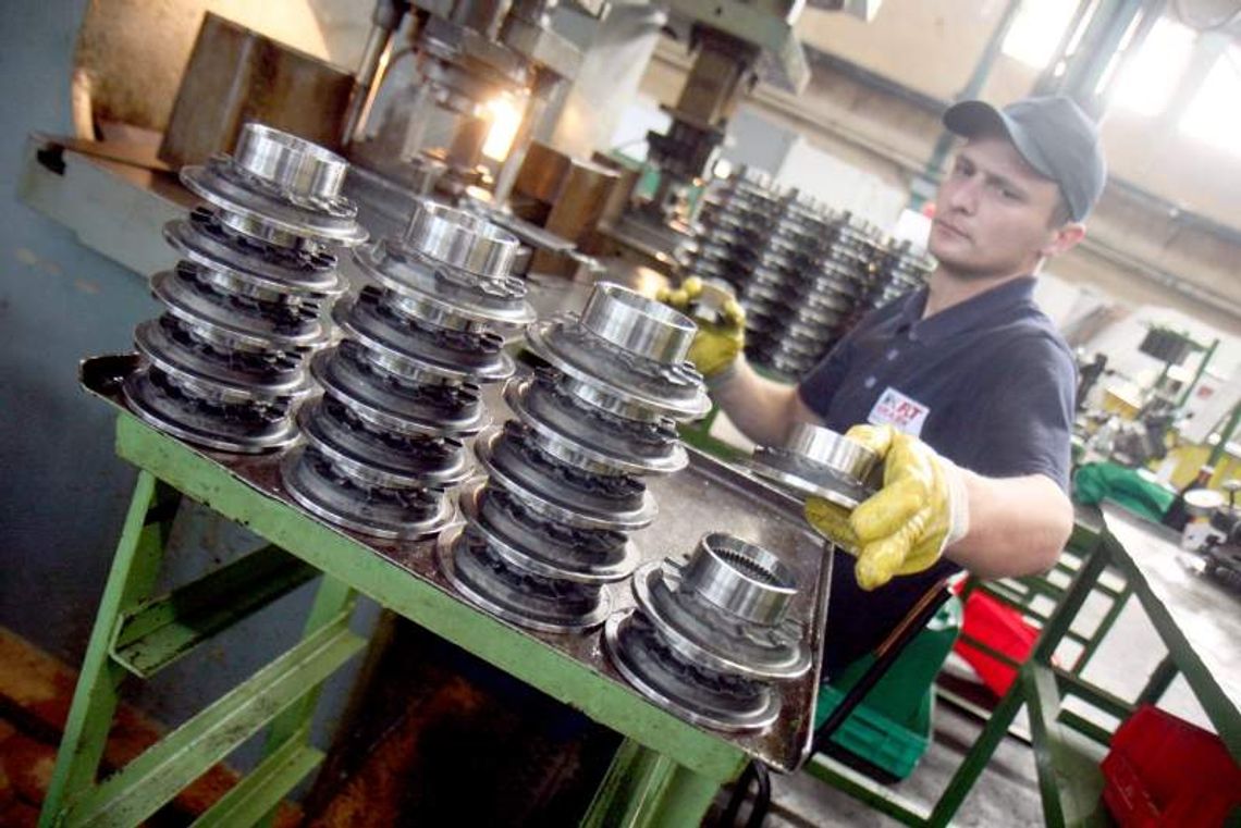 Fabryka łożysk szuka pracowników. Inwestycje za 52 mln zł Fabryka łożysk szuka pracowników. Inwestycje za 52 mln zł