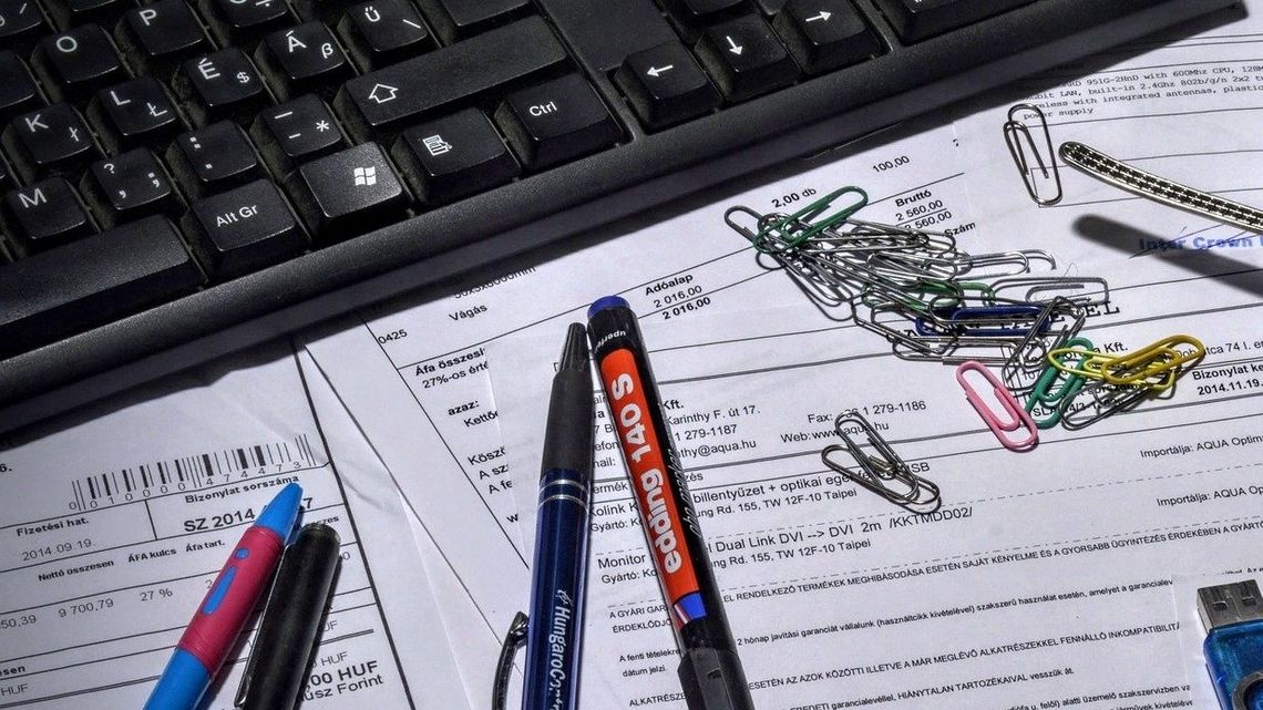 Fałszywe faktury na paliwo i materiały budowlane. Kilkaset osób stanie przed sądem