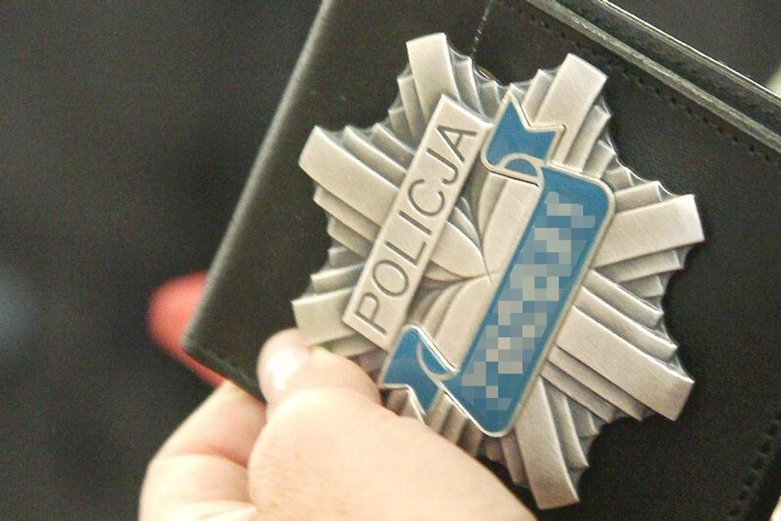 Fałszywi policjanci wzięli 20 tys. zł od 60-latki. Przygotowali się wcześniej Fałszywi policjanci wzięli 20 tys. zł od 60-latki. Przygotowali się wcześniej