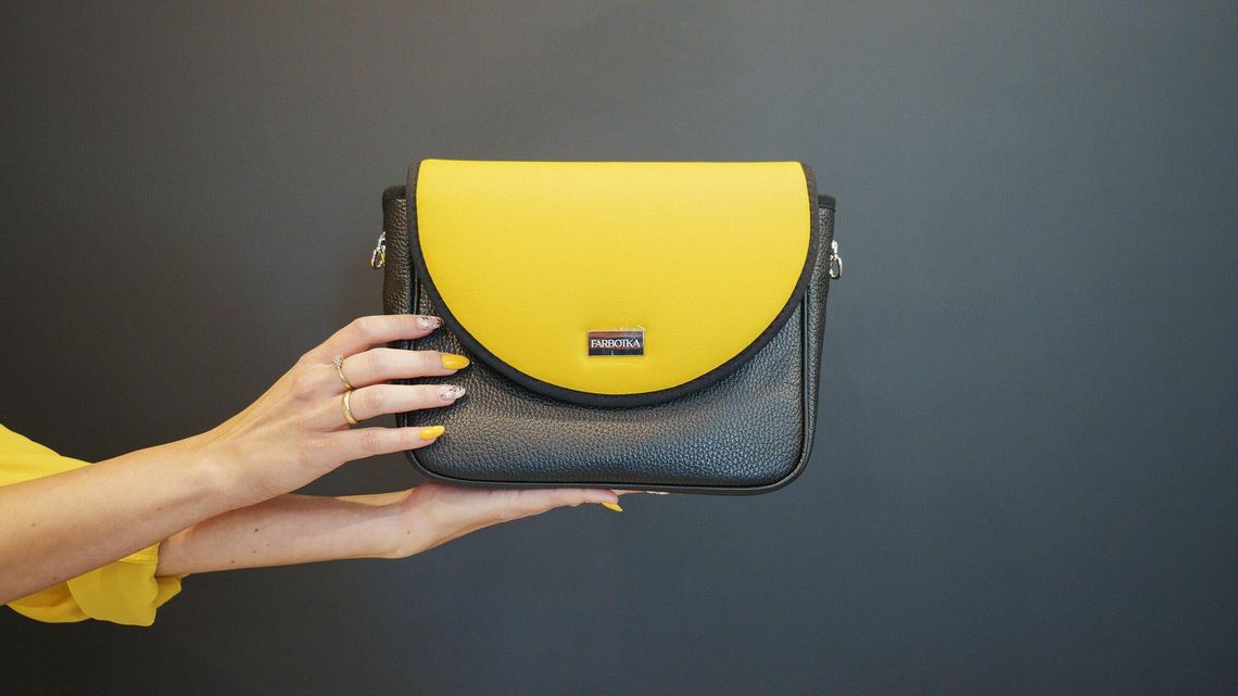 Farbotka czyli ekskluzywne ręcznie szyte torebki ze Świdnika. Które są najpopularniejsze?