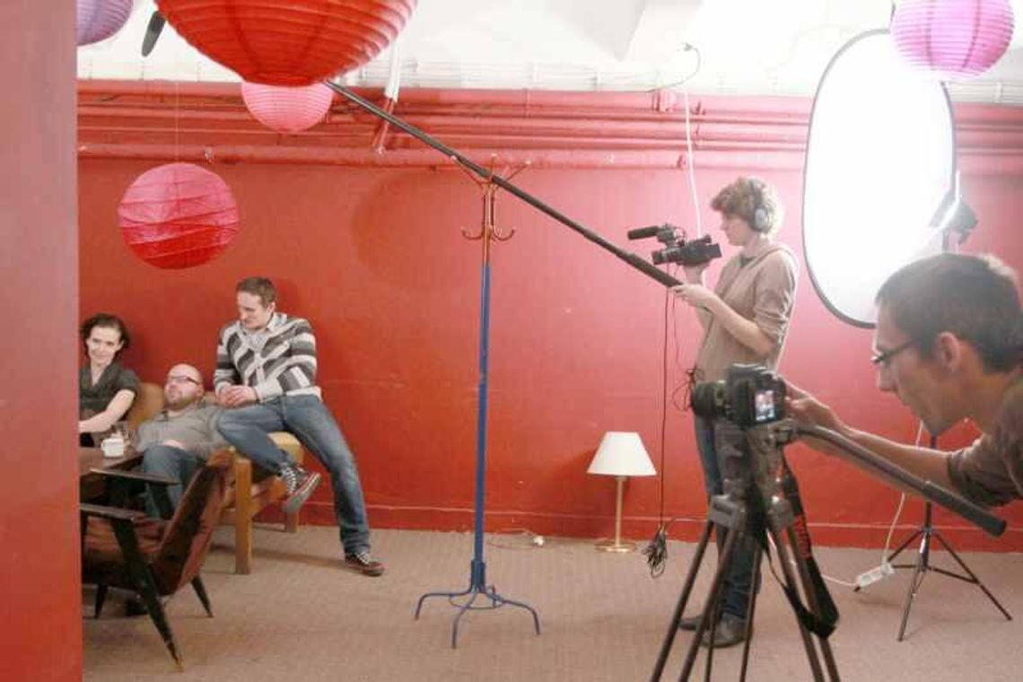 \"Fatal Error\": Trzynaście kolorów. Różowy