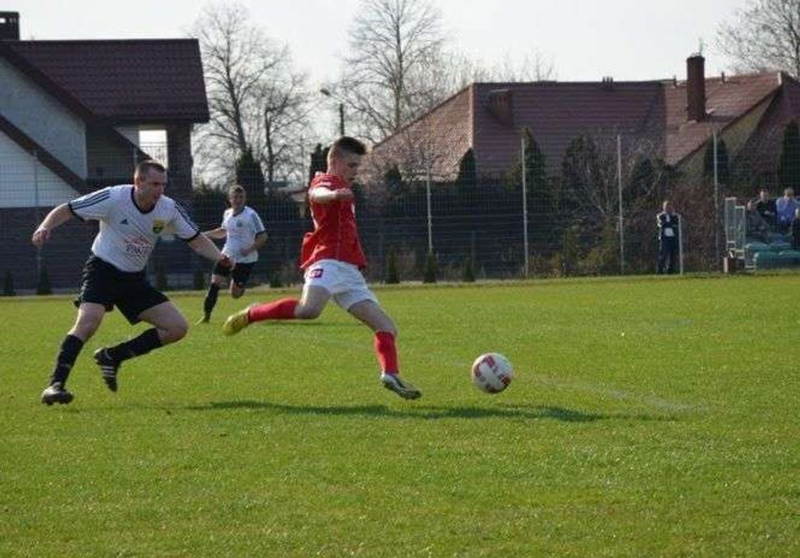 Faworyci bialskiej okręgówki otworzyli sezon zgodnie z planem