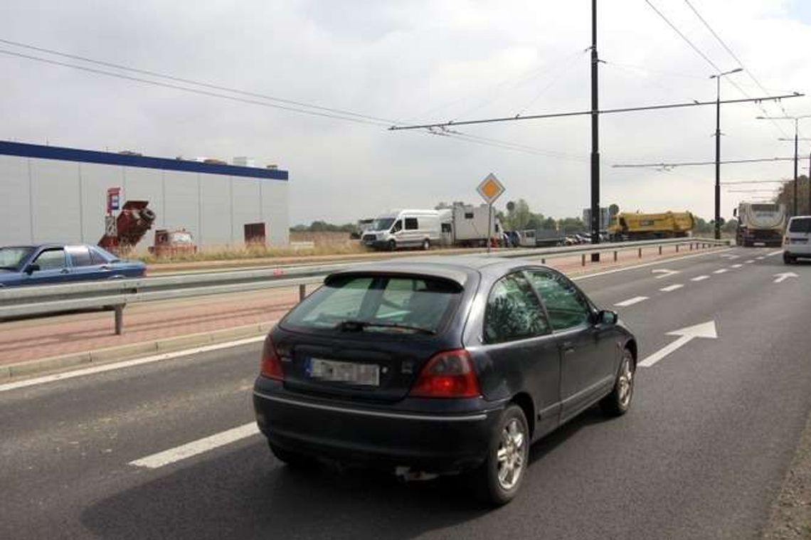 Felin się buntuje. Mieszkańcy grożą blokadą Drogi Męczenników Majdanka Felin się buntuje. Mieszkańcy grożą blokadą Drogi Męczenników Majdanka
