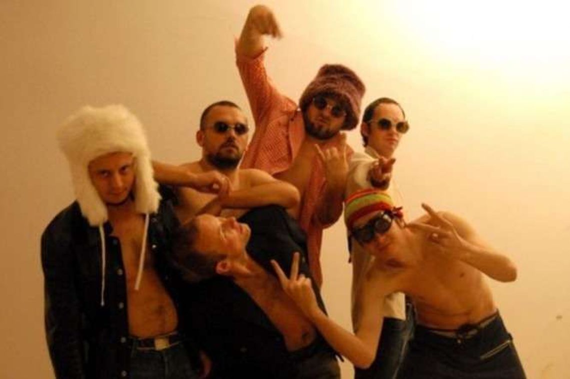 Feral Trees, Naczynia, a może kino? Imprezy w piątek