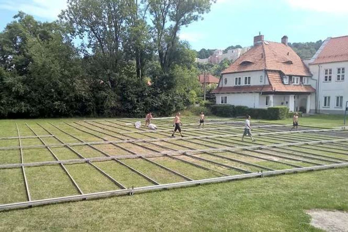 Festiwal Dwa Brzegi w Kazimierzu i Janowcu. Kina już w budowie