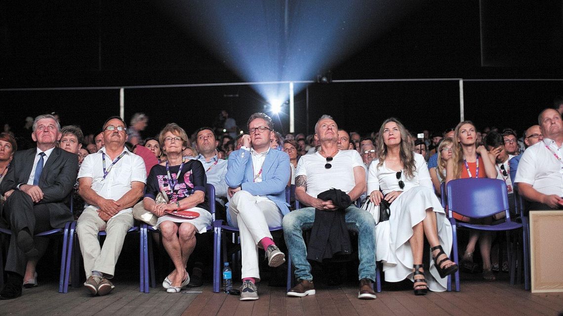 Festiwal Filmu i Sztuki Dwa Brzegi 2019. Co trzeba zobaczyć? [program]