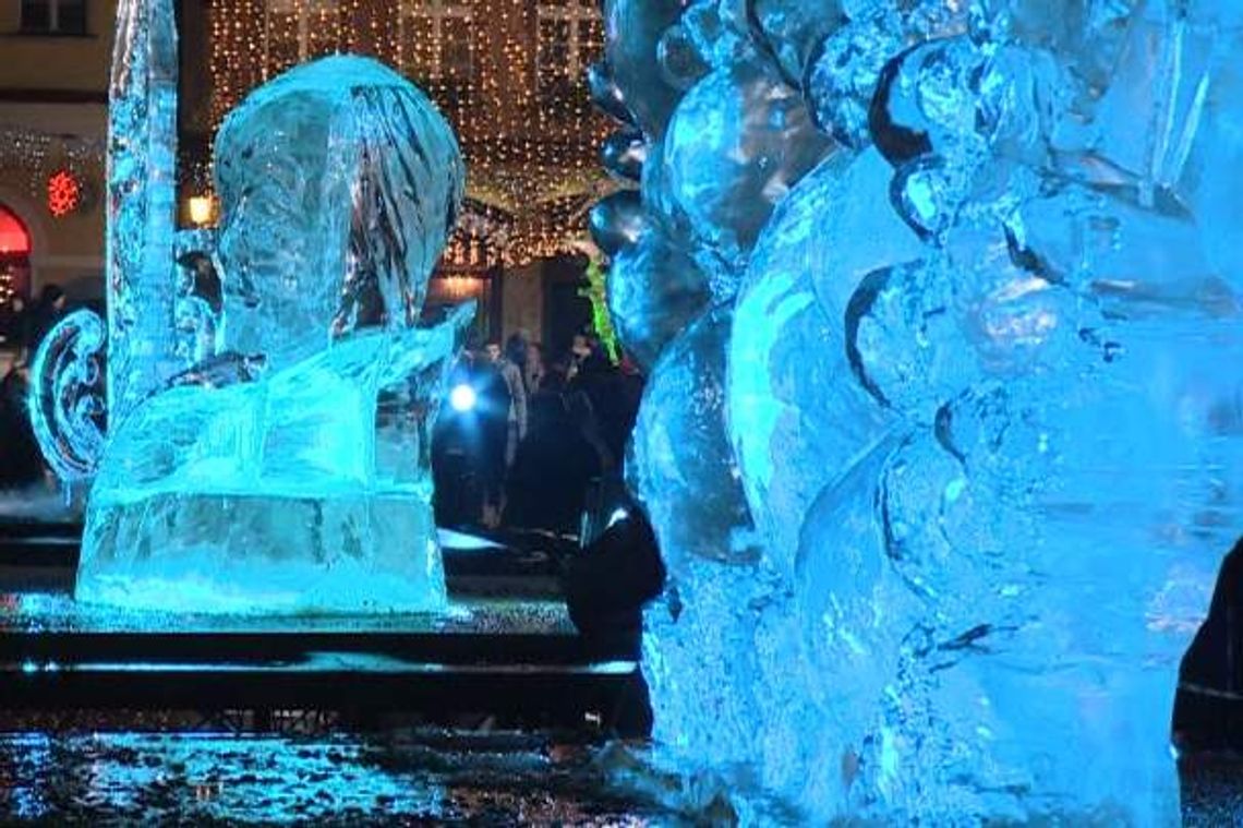 Festiwal Rzeźb Lodowych w Poznaniu (wideo)