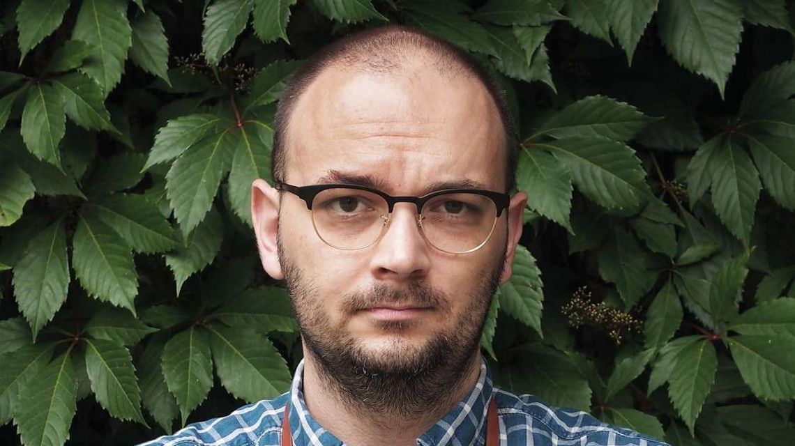 Filip Springer w Zielonej Sali Wykładowej w Lublinie