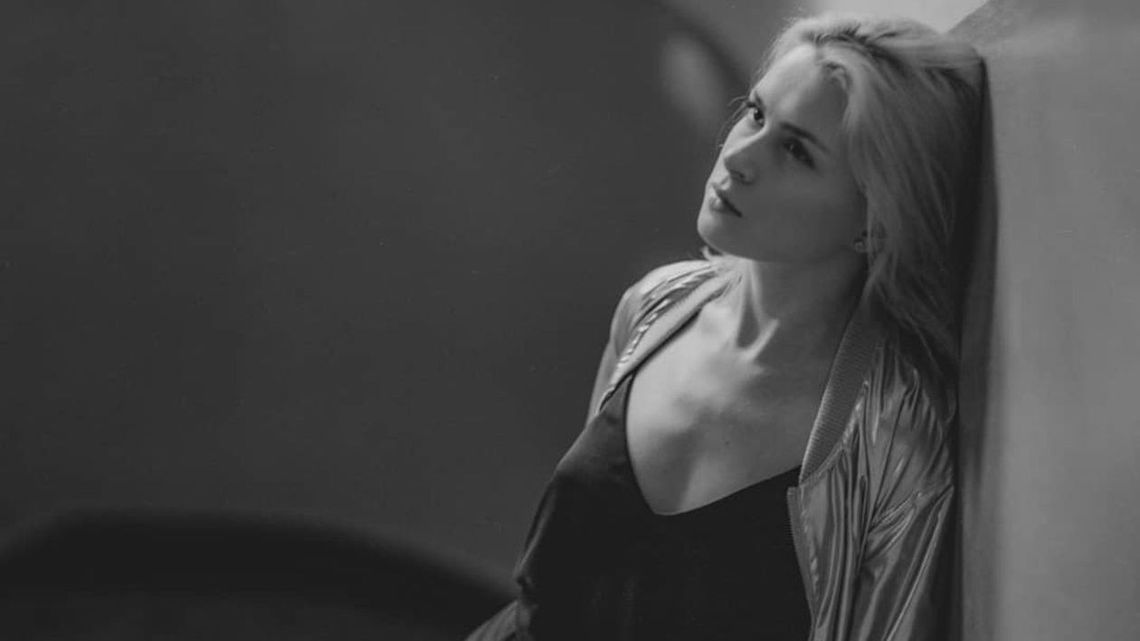 Filmowa Laura z lubelskiego Zamoya. Kim jest Anna-Maria Sieklucka, główna bohaterka filmu „365 dni”?