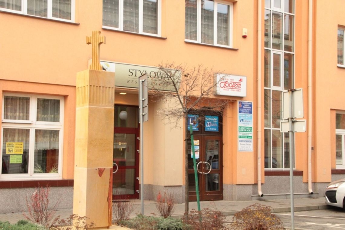 Finał \"drogi krzyżowej” przy restauracji Finał \"drogi krzyżowej” przy restauracji