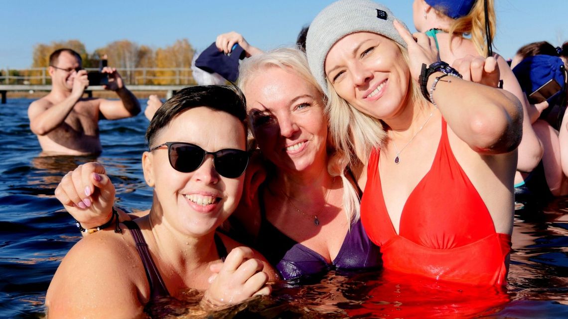 Firlejowskie morsy rozpoczęły sezon. "Petarda dla ciała i umysłu"