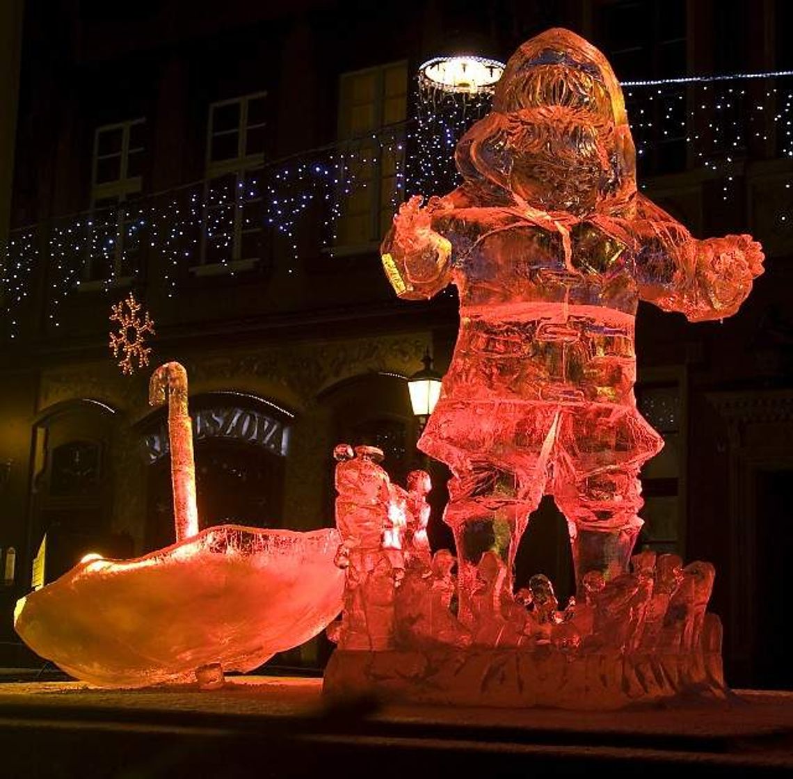 Firma Andreas STIHL patronem VII Festiwalu Rzeźby Lodowej 8 - 9 grudnia 2012 r., Stary Rynek, Poznań