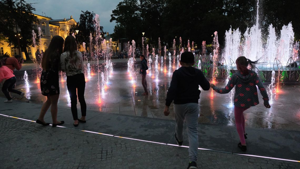 Fontanna na placu Litewskim. Harmonogram pokazów w sierpniu