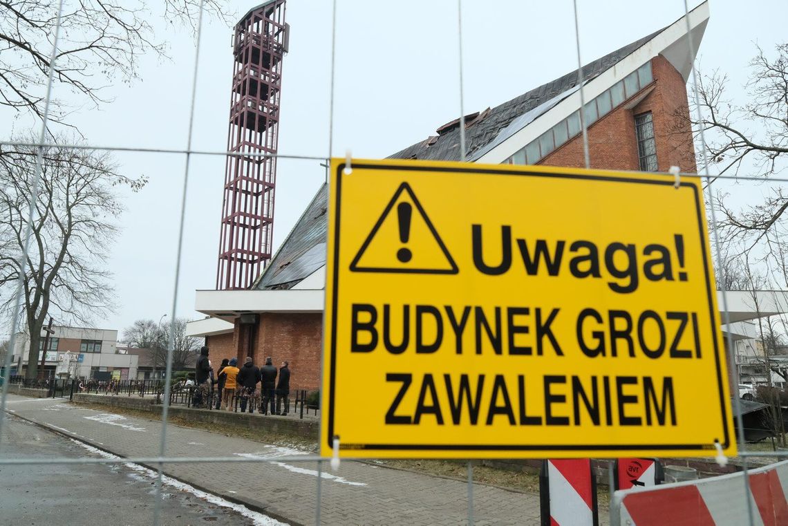 Fotowoltaika powodem pożaru? Ksiądz Sądecki: To bardzo mało prawdopodobne Fotowoltaika powodem pożaru? Ksiądz Sądecki: To bardzo mało prawdopodobne