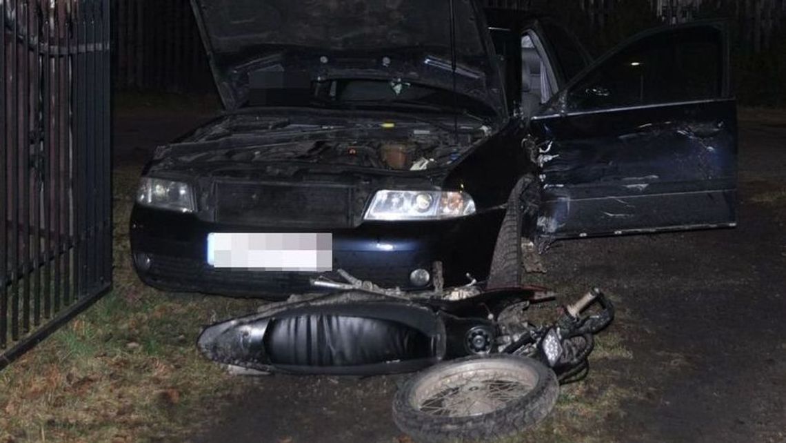 Frampol. Nastolatek uderzył w audi, przeleciał nad autem i wylądował w rowie