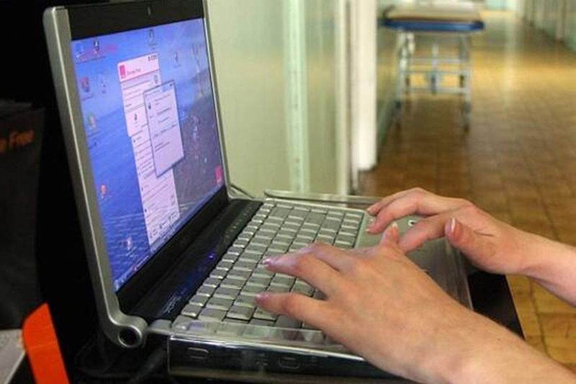 Gadu-gadu z urzędnikiem na 95 95 97 Gadu-gadu z urzędnikiem na 95 95 97