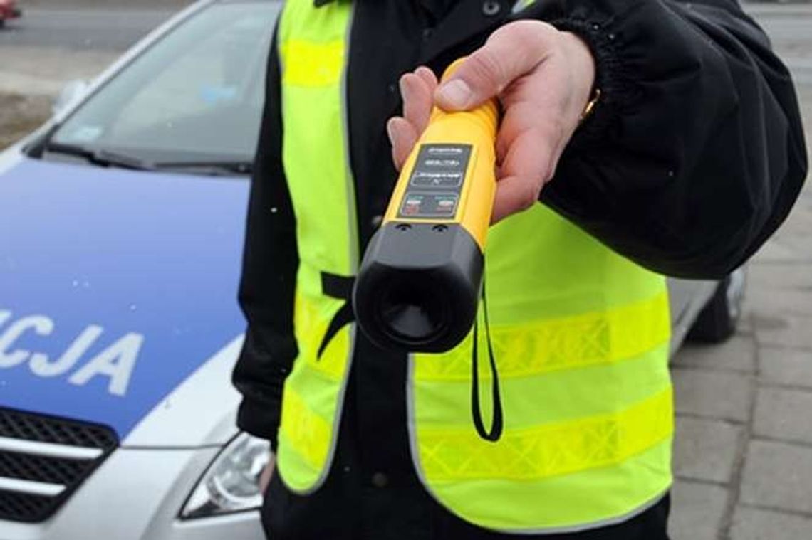 Gardzienice: 2,5 promila u kierowcy busa