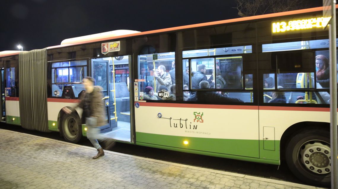 Gastronomia się otwiera. Kiedy wrócą nocne autobusy w Lublinie?