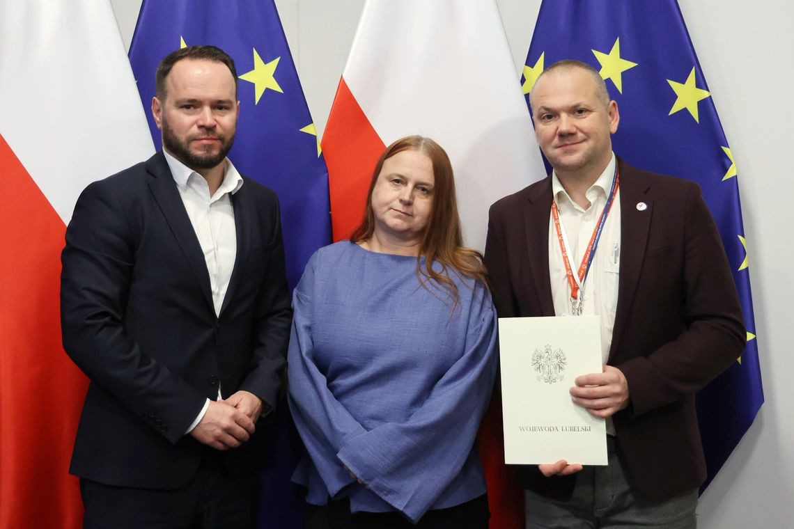 Gdy przyjdzie kryzys, pomoc ma ruszyć szybciej. Wojewoda podpisał umowę z PCK Gdy przyjdzie kryzys, pomoc ma ruszyć szybciej. Wojewoda podpisał umowę z PCK