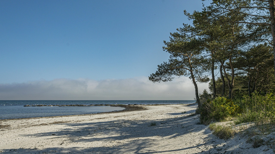 Gdzie na wakacje z dziećmi w Polsce? 5 sprawdzonych miejsc nad morzem