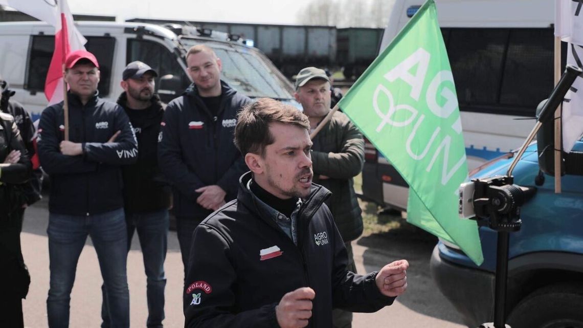 Gdzie są silosy na polskie zboże? AGROUnia protestuje w Hrubieszowie