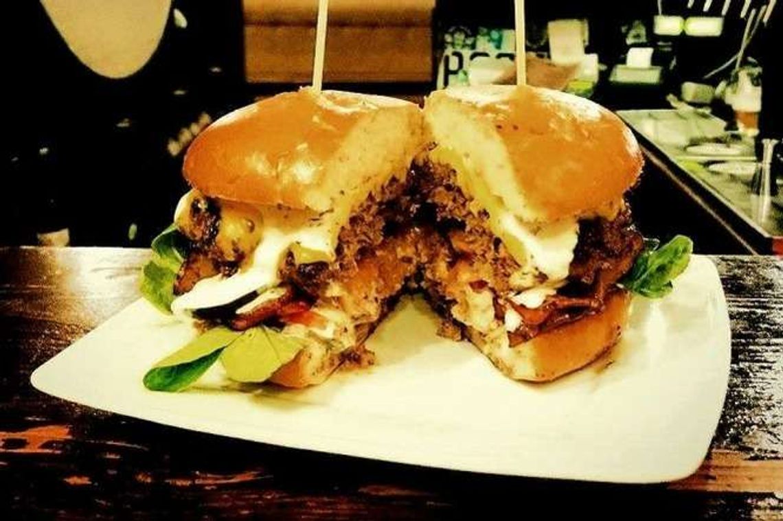 Gdzie warto się wybrać na stek, a gdzie na burgera w Lublinie? Gdzie warto się wybrać na stek, a gdzie na burgera w Lublinie?