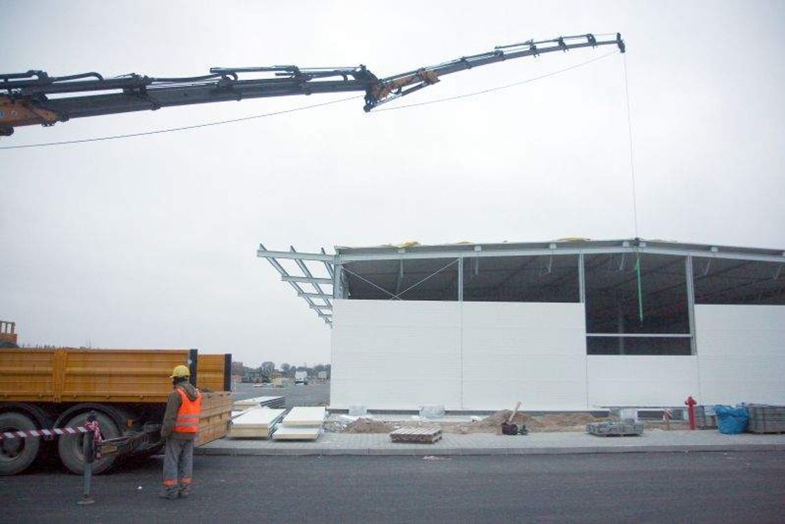 Giełda na Elizówce w rozbudowie. Powstaje nowa hala
