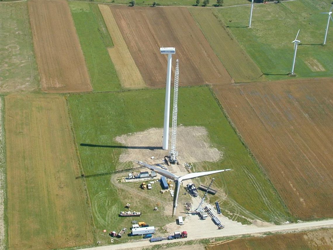 Gigantyczne śmigła nad ziemią międzyrzecką Gigantyczne śmigła nad ziemią międzyrzecką