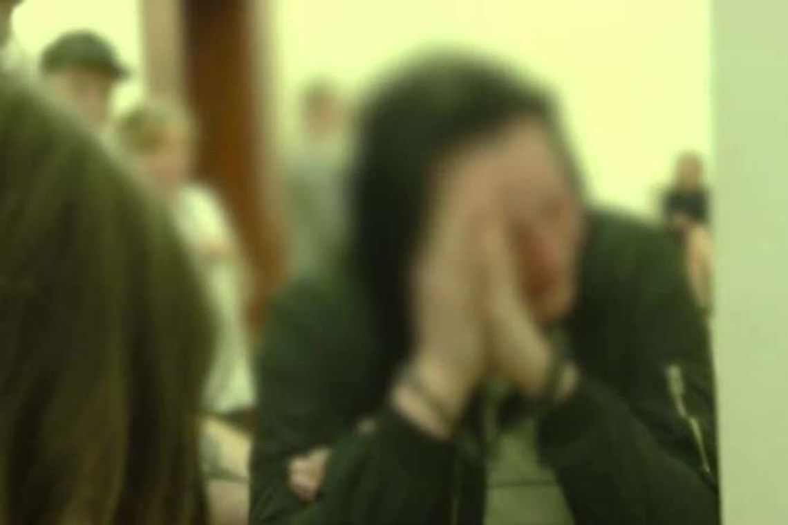 Gimnazjalistki brutalnie pobiły koleżankę. W sądzie płakały i przepraszały