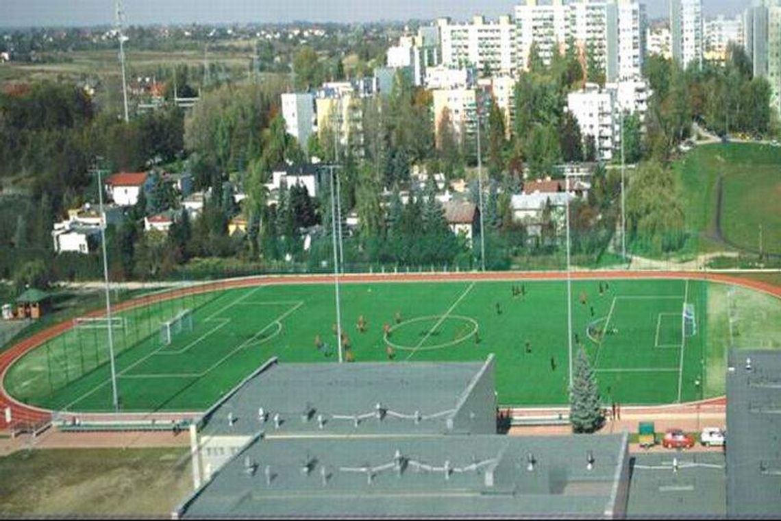 Gimnazjum nr 16 w Lublinie zaprasza młodych piłkarzy Gimnazjum nr 16 w Lublinie zaprasza młodych piłkarzy