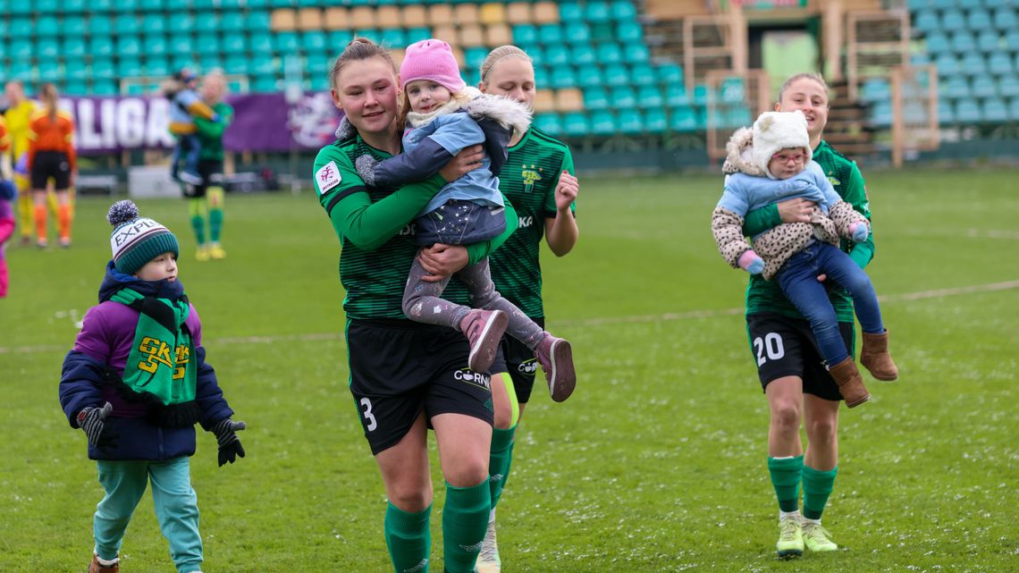 GKS Górnik Łęczna – TME SMS Łódź 5:2. Potrzebowały zimnego prysznica