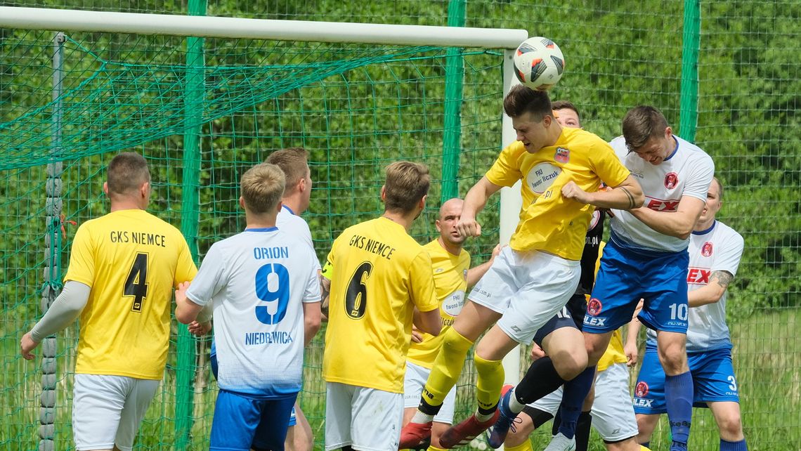 GKS Niemce – Orion Niedrzwica 0:4. Wrócili do dawnych zwyczajów