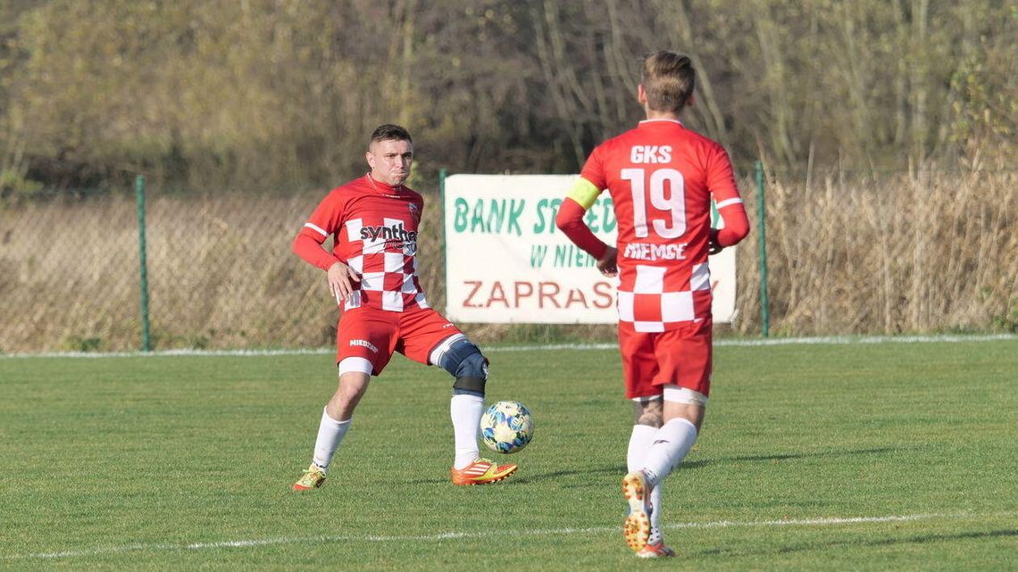 GKS Niemce – Polesie Kock 3:2, wyniki 2. kolejki lubelskiej okręgówki GKS Niemce – Polesie Kock 3:2, wyniki 2. kolejki lubelskiej okręgówki