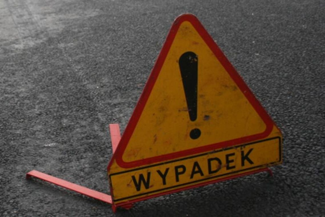 Głęboka: Samochód uderzył w motocykl