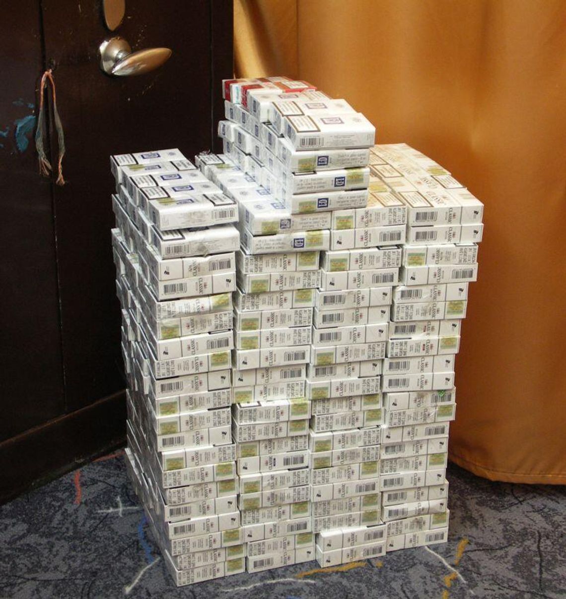 Gmina Lubycza Królewska: Kontrabanda na kółkach