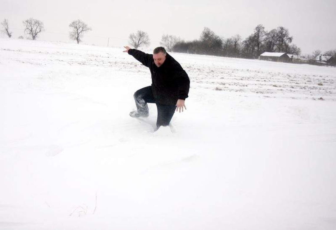 Gmina nie odśnieża, bo za mocno wieje. Kuriozalna rozmowa telefoniczna (posłuchaj)