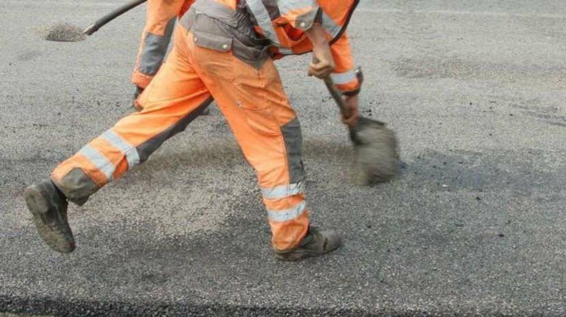 Gmina w Lubelskiem nie rezygnuje z budowy dróg, ale sporo dokłada 