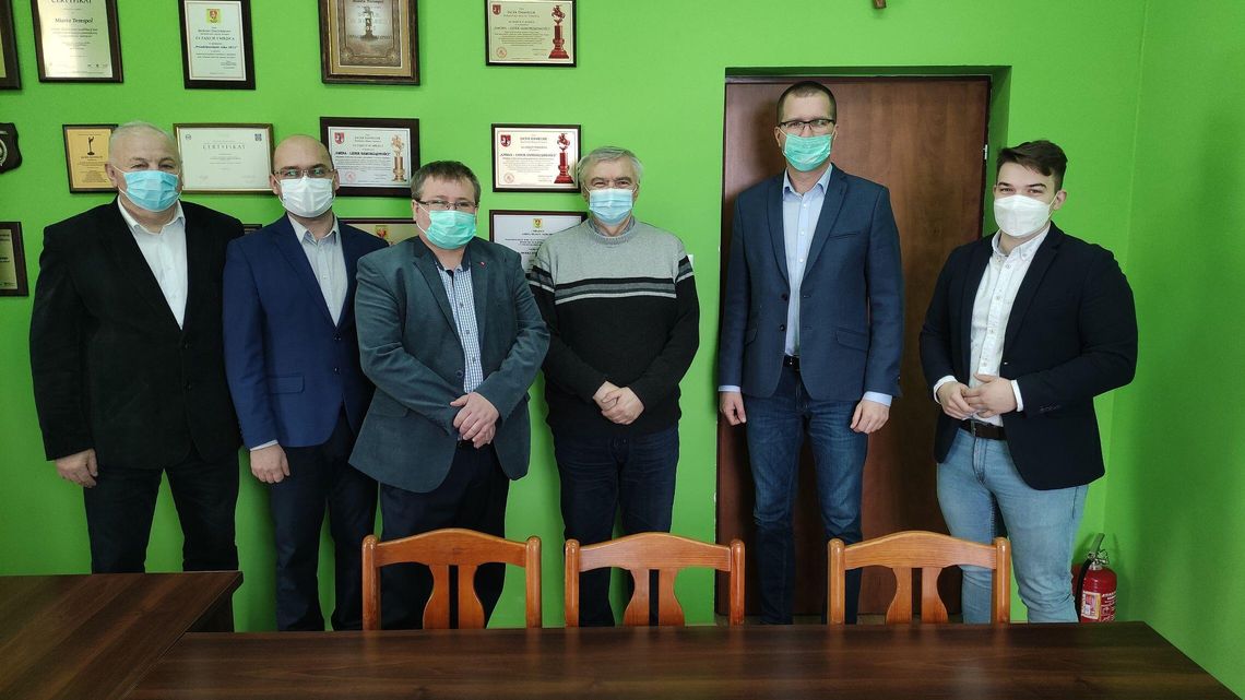 Gminy powiatu bialskiego razem stawiają na zieloną energię 