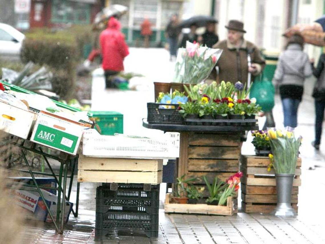 Godebskiego: Chodnik może zamienić się w legalne targowisko